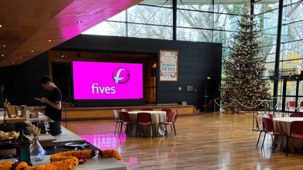 Photo d'un écran intérieur ecranled-events-paris