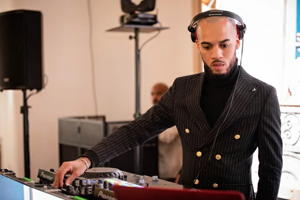 Photo de Yoan le CEO ecranled-events-paris